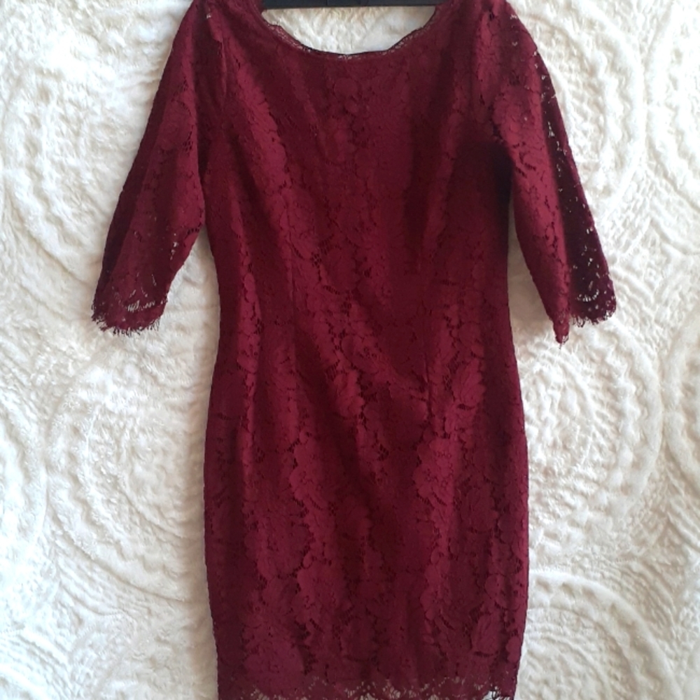Lace midi dress